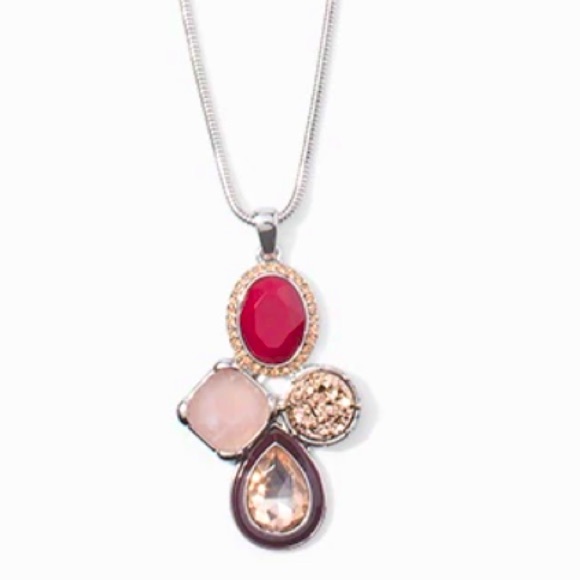 Bold Pendant Necklace - Picture 1 of 3